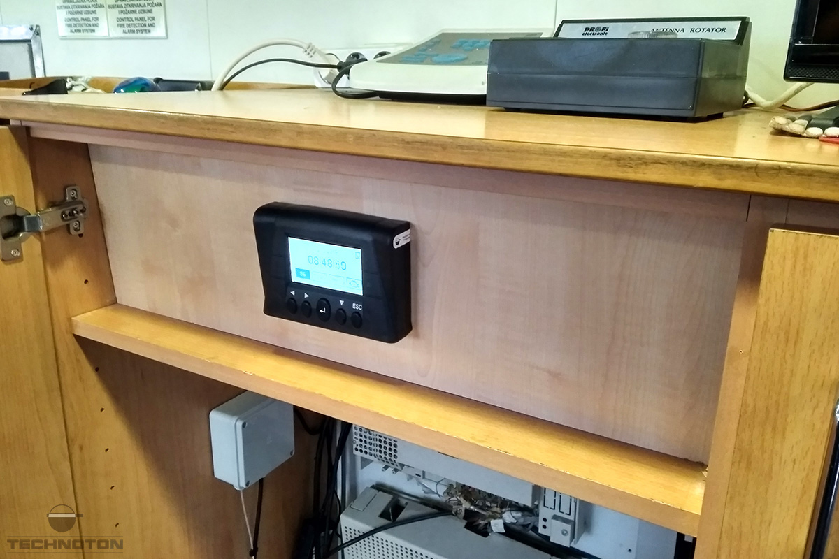 MasterCAN Display 35 installed in ship’s deckhouse MasterCAN Display 35 installed in ship’s deckhouse